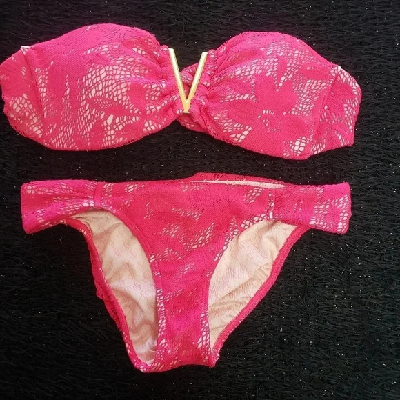 Victoria's Secret Hot Pink Bikini - Picture 1 of 9